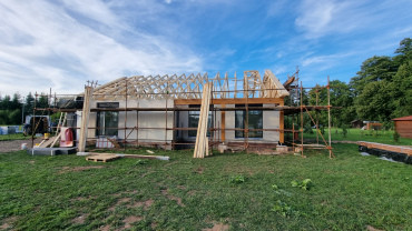 [1c-bungalov-instinkt-2-129-zahajeni-stavby.jpeg]