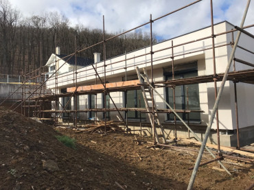 [09b2aef4-3fc7-4a35-8319-47002fad0867.jpeg]