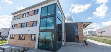 [haas-gewerbebau-steinmetz-buero-02.jpeg]