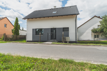 [2-vzorovy-dum-haas-u-plzne.png]