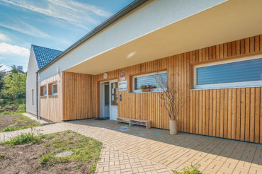 [3-drevostavba-haas-fertigbau-materska-skola-lisnice.jpeg]