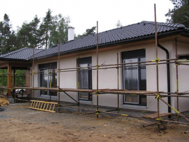 [4b-drevostavba-bungalov-instinkt-open.jpeg]