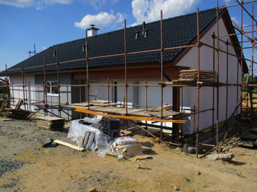 [2a-bungalov-instinkt-1-108-dokonceni-hrube-stavby.jpeg]