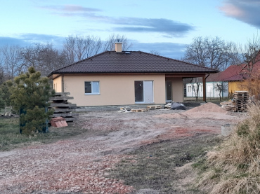[1b-bungalov-rio-3-112-dokonceni-stavby.jpeg]
