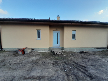 [1f-bungalov-rio-3-112-dokonceni-stavby.jpeg]