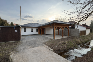 [madera-3-107-car-port-pro-2-auta.png]