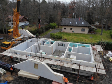 [1b-bungalov-individualni-projekt-zahajeni-stavby.jpeg]