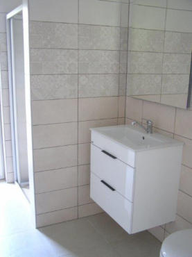 [7a-drevostavba-bungalov-rio-interier.jpeg]