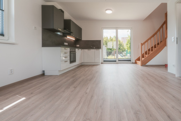 [6-vzorovy-dum-u-plzne-interier.jpeg]